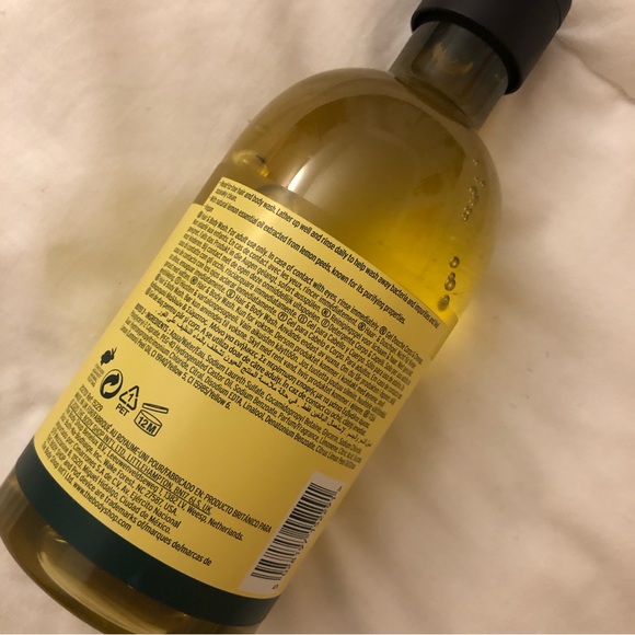 The Body Shop Bath & Body Nwt The Body Shop Lemon Purifying Hair